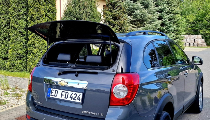 Chevrolet Captiva cena 26900 przebieg: 209267, rok produkcji 2011 z Kłecko małe 631